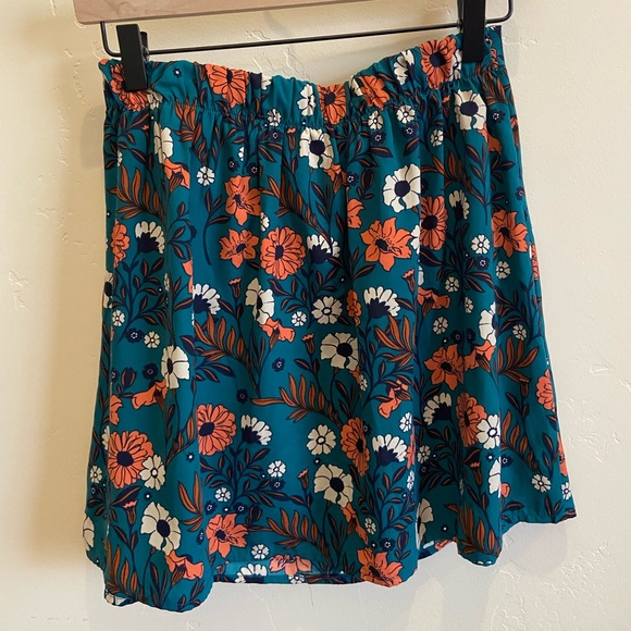 Soprano Flowered Skirt Medium - Picture 1 of 4